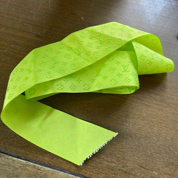 3 Feet of Authentic Louis Vuitton luxury ribbon - Picture 2 of 3